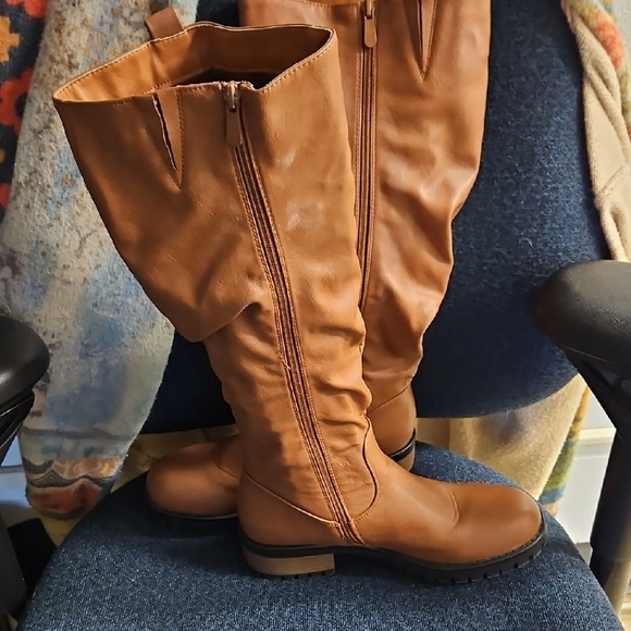 Dream Pairs Brown Knee high Boots - Picture 2 of 12